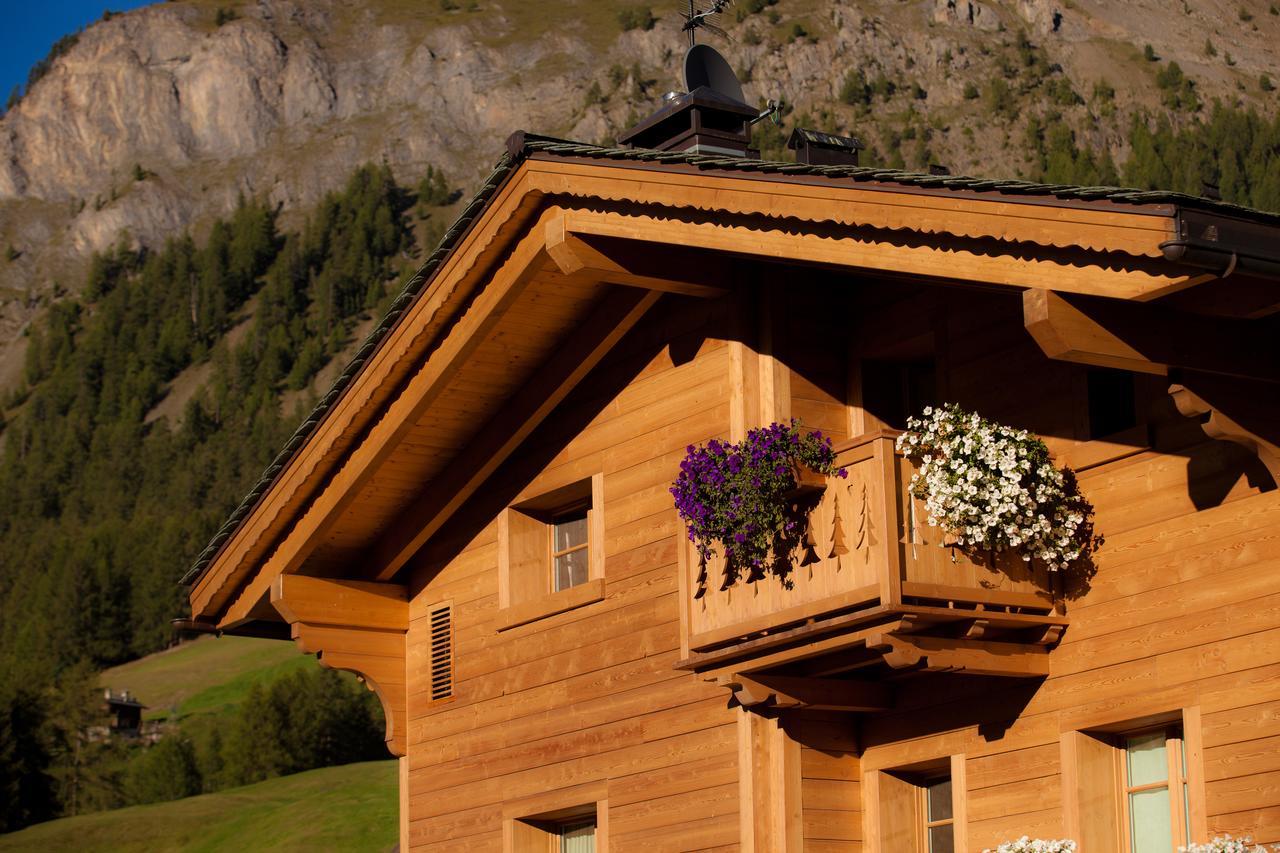 Les Fleurs Bleues Aparthotel Livigno Luaran gambar